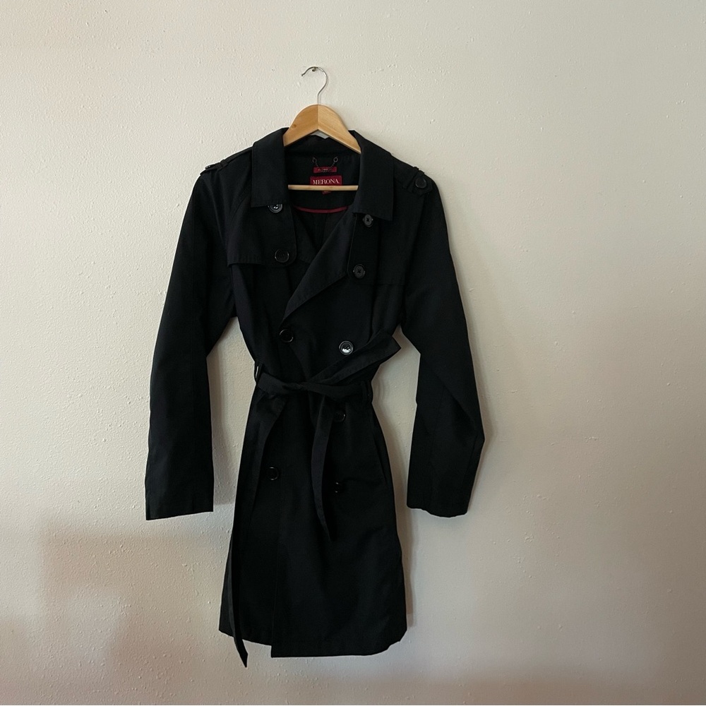 Merona Trench coat, black (L).